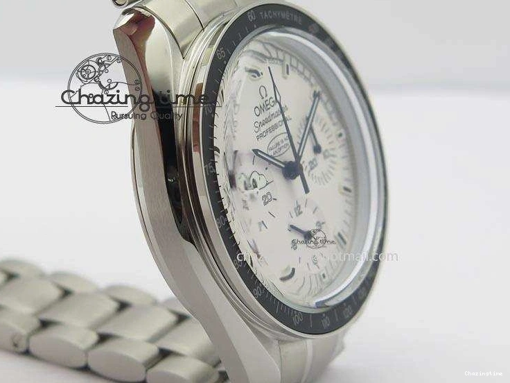 0429 Efficient Speedmaster JHF SS Snoopy Award 45th Anniversary White dial On SS Bracelet 8239
